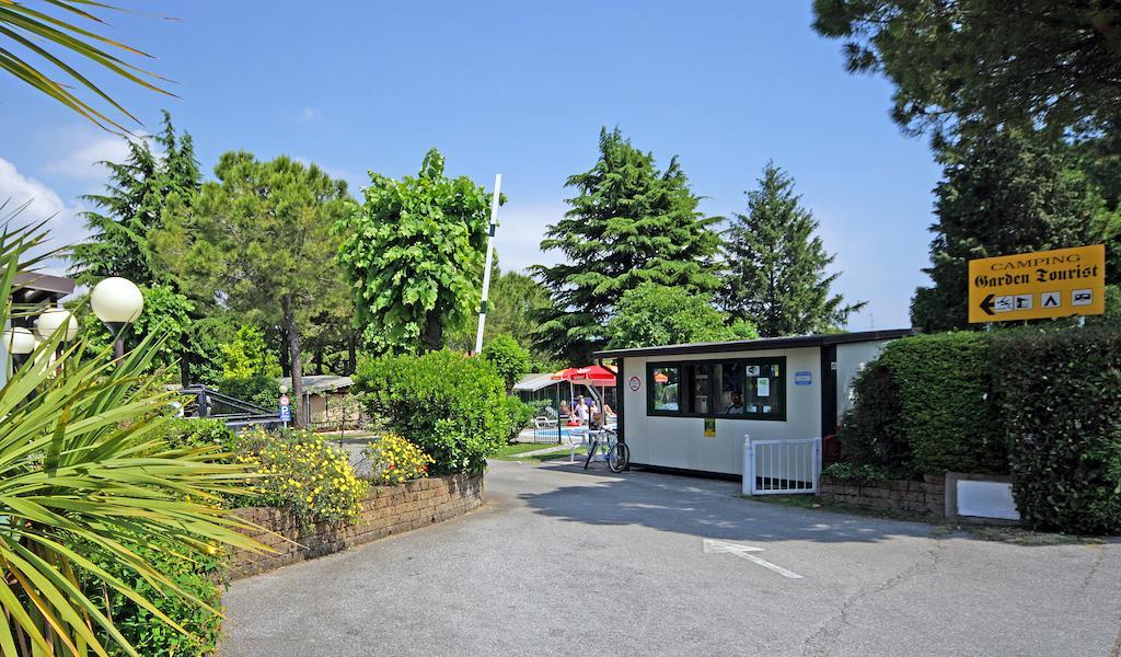 مانربا ديل جاردا Camping Garden Tourist المظهر الخارجي الصورة